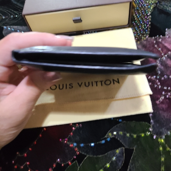 Louis Vuitton Wallet - Picture 4 of 16
